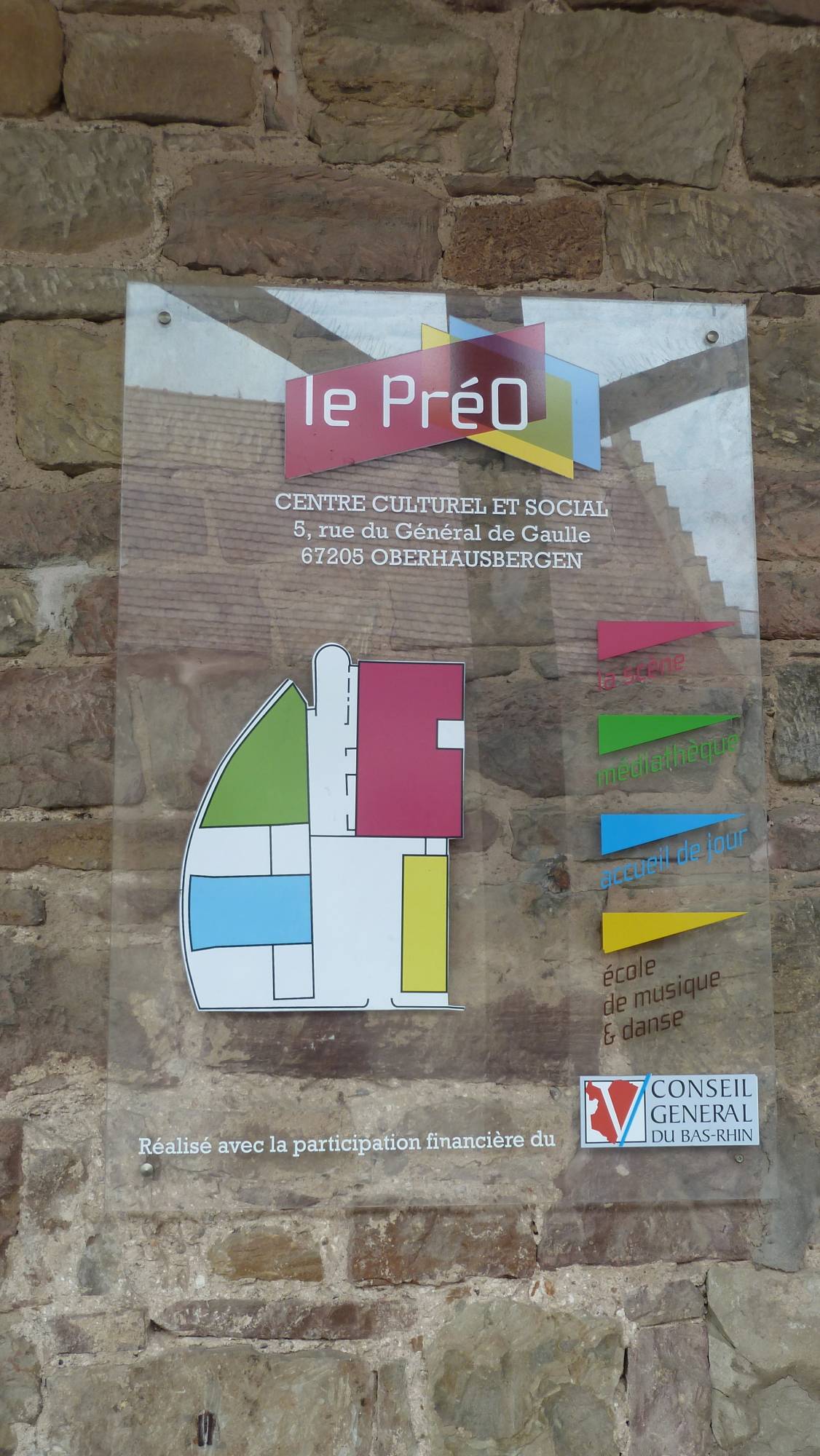 Panneaux et totems S&eacute;lestat