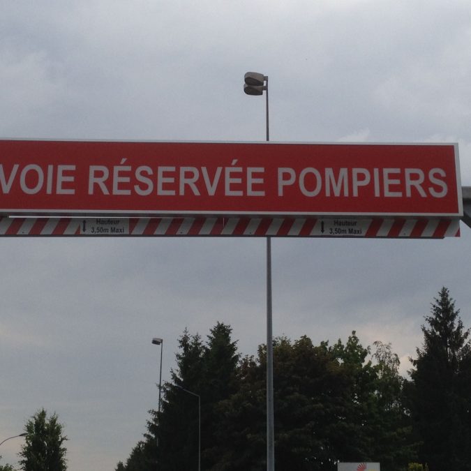 Panneaux et totems S&eacute;lestat 20